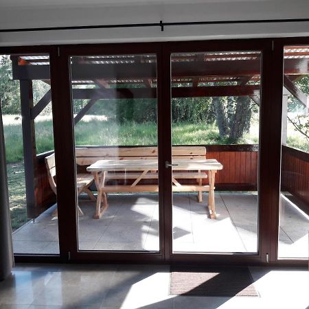 Resort Nová Pec Екстериор снимка